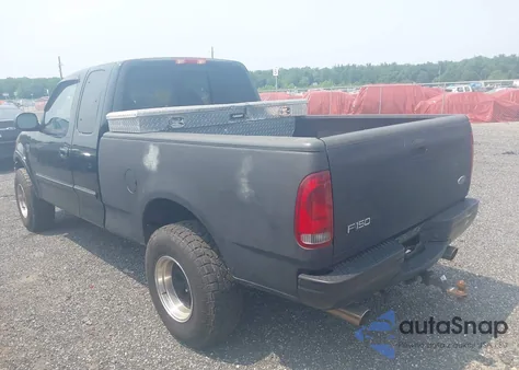 2001 Ford F-150 Lariat/Xl/Xlt z USA, uszkodzony, nr VIN 1FTRX18L21NA16339